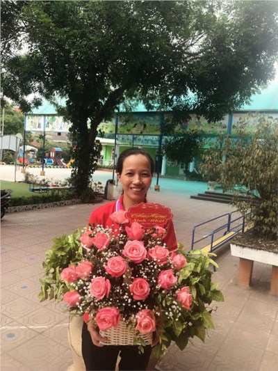 Tấm gương cô nhân viên nuôi dưỡng Nguyễn Thị Hồi Hương