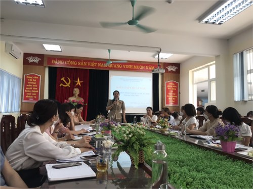 Tham dự kiến tập cấp huyện với chuyên đề phát triển TC- QHXH tại trường MN Bình Minh