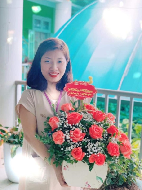 Cô giáo Lê Thị Minh Trang – Hăng hái trong phong trào chống dịch