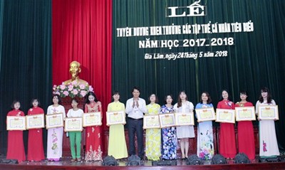 Lễ tuyên dương khen thưởng các tập thể, cá nhân tiêu biểu năm học 2017-2018