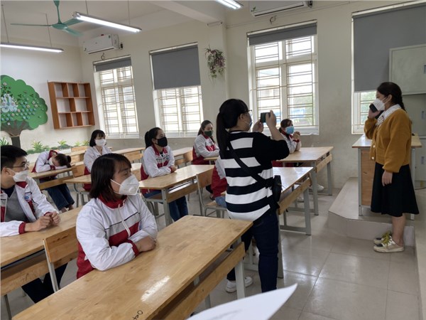 Trường THCS Cao Bá Quát diễn tập tình huống 3 trong Kế hoạch Tổ chức diễn tập đón học sinh trở lại trường học sau thời gian tạm dừng để phòng, chống dịch bệnh Covid - 19