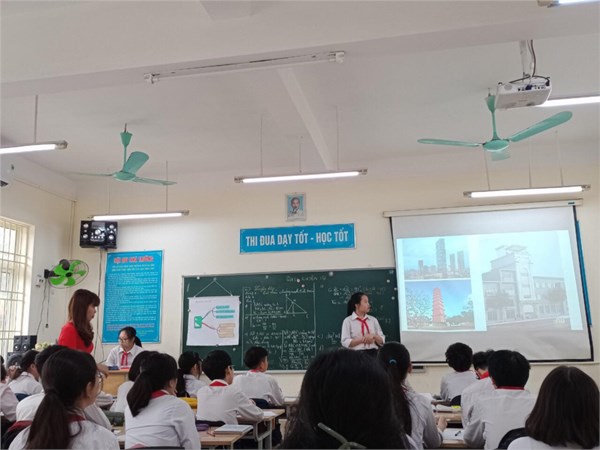 Cô giáo Nguyễn Thị Ánh Tuyết tham gia Hội thi Giáo viên dạy giỏi cấp Huyện năm học 2020 - 2021 môn Toán 