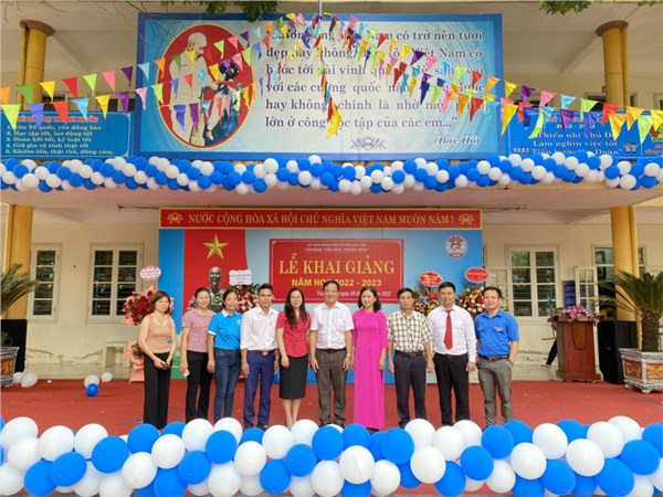 Trường Tiểu học Trung Mầu long trọng tổ chức lễ khai giảng năm học mới 2022-2023